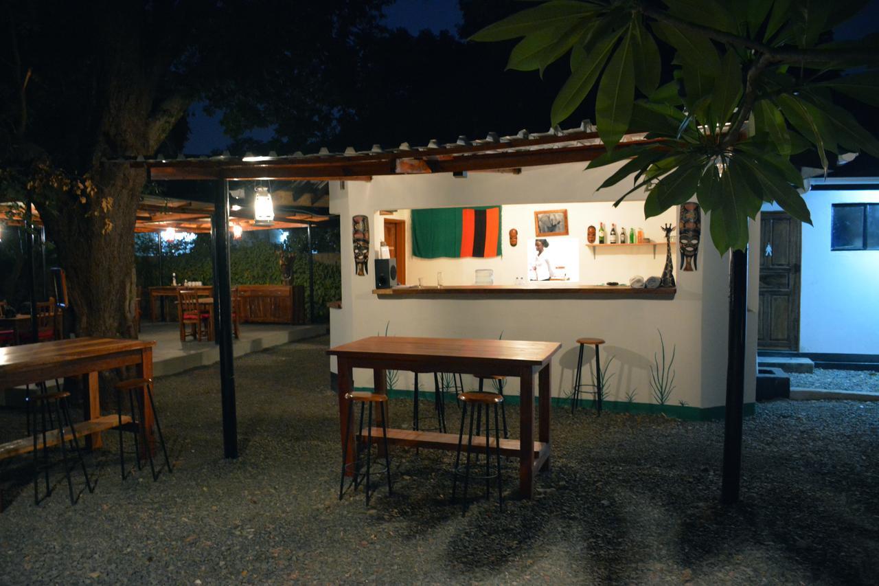 Kamunjila Lodge Livingstone Bagian luar foto